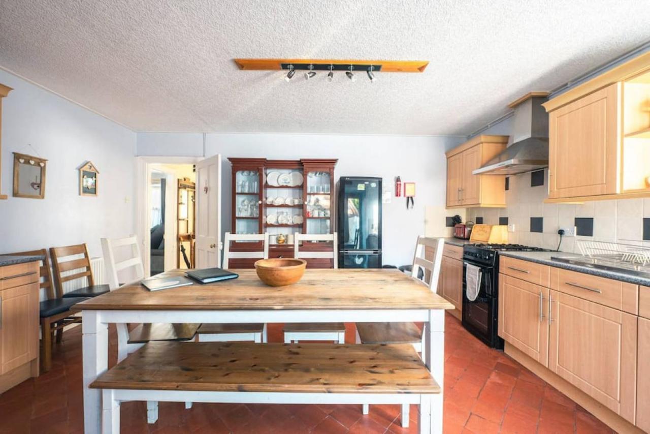 Cosy Welsh Cottage In St Davids Centre With Garden Kültér fotó